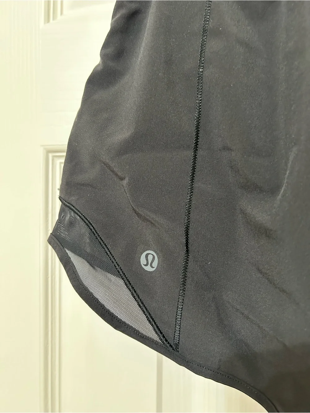 NEW lululemon athletica Black Hotty Hot High-Rise Lined Short 4
